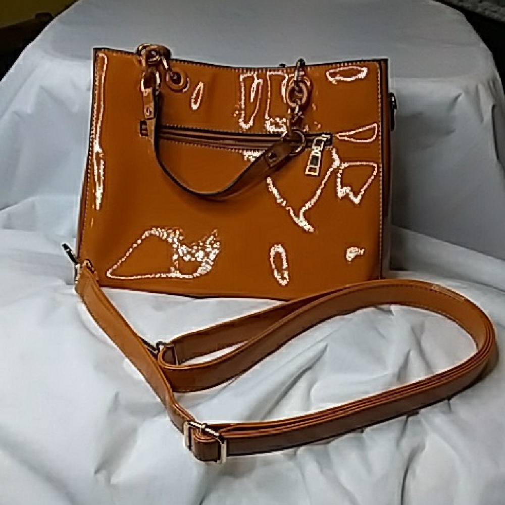 Source Unknown Tan Shoulder Bag with Glossy Finish